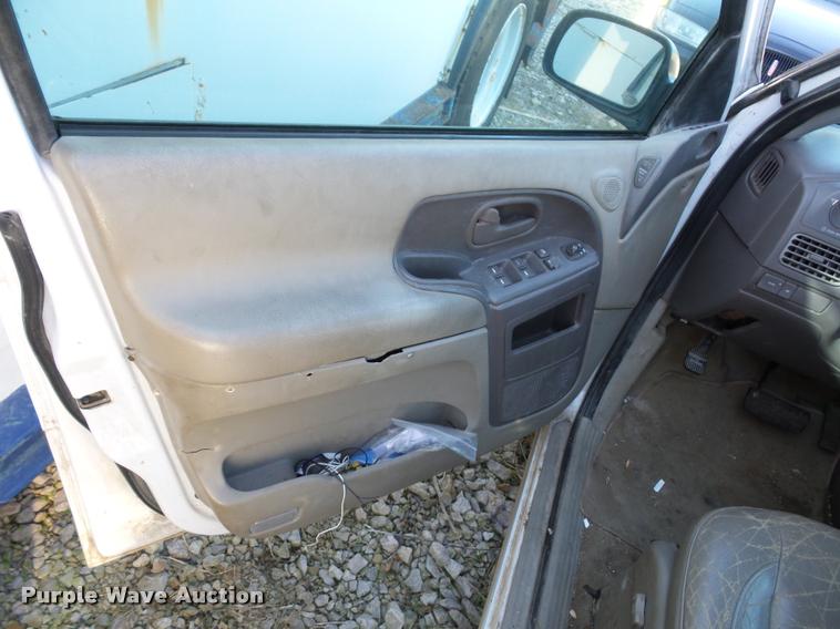 image for item BG9653 1999 Mercury Villager van