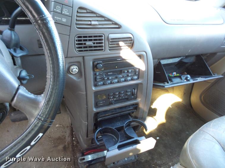 image for item BG9653 1999 Mercury Villager van