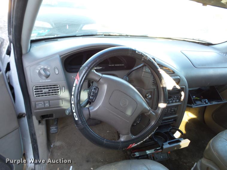 image for item BG9653 1999 Mercury Villager van