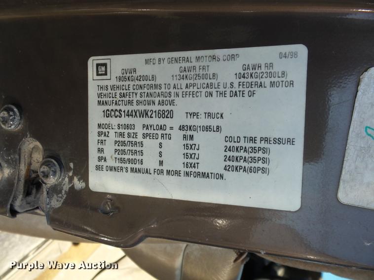 image for item BG9655 1998 Chevrolet S10 pickup truck