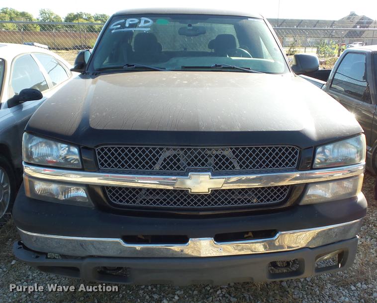 image for item BG9656 2004 Chevrolet Silverado 1500 Z71 Ext. Cab pickup truck