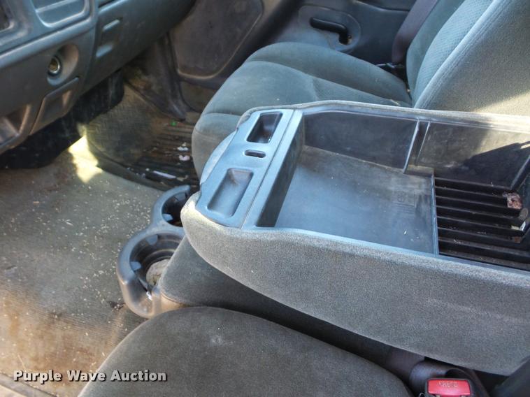 image for item BG9656 2004 Chevrolet Silverado 1500 Z71 Ext. Cab pickup truck