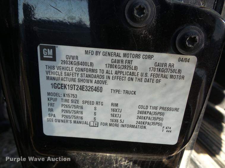 image for item BG9656 2004 Chevrolet Silverado 1500 Z71 Ext. Cab pickup truck