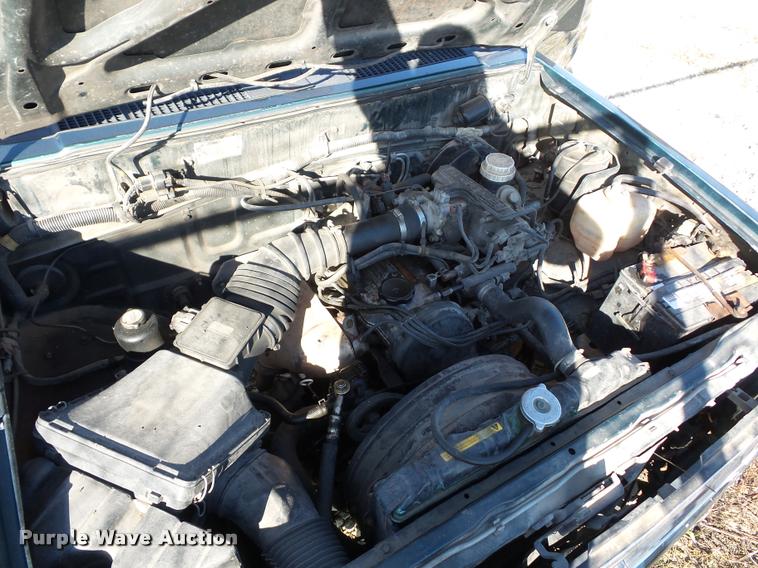 image for item BG9659 1993 Mitsubishi Mighty Max Sport pickup truck