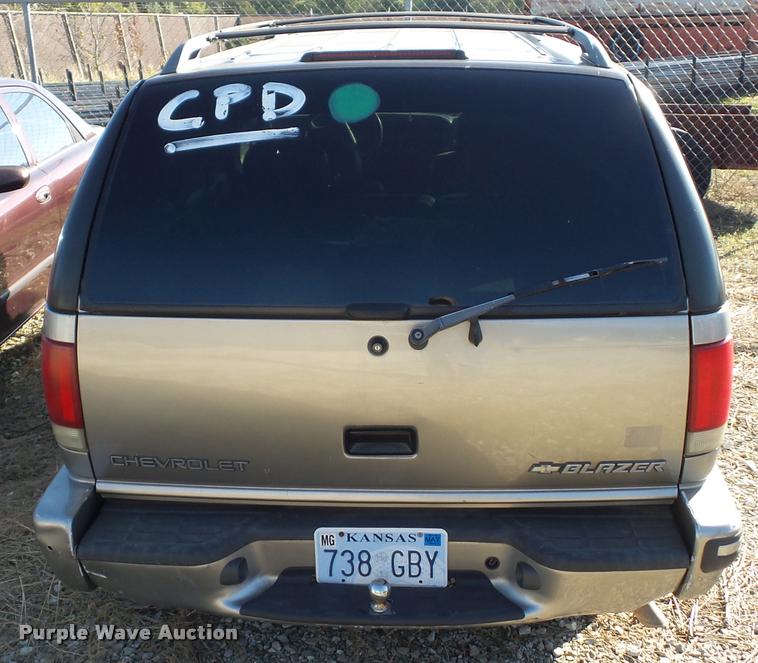 image for item BG9660 1998 Chevrolet Blazer SUV