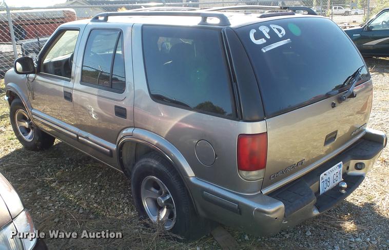 image for item BG9660 1998 Chevrolet Blazer SUV