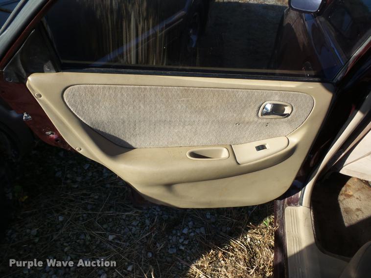 image for item BG9661 2000 Mazda 626 LX