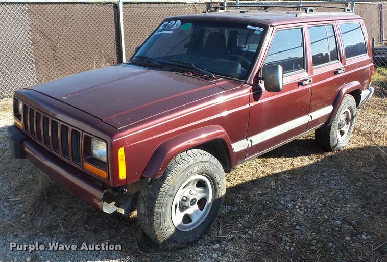 image for item BG9662 2001 Jeep Cherokee SUV