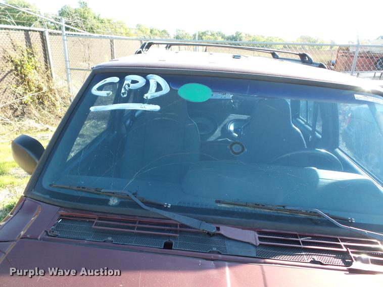 image for item BG9662 2001 Jeep Cherokee SUV