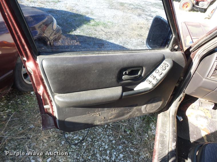 image for item BG9662 2001 Jeep Cherokee SUV