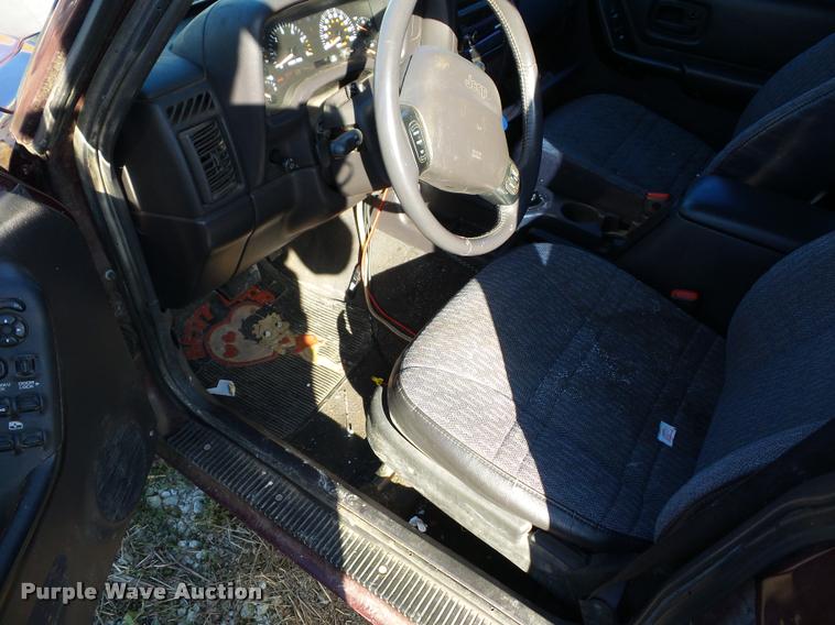 image for item BG9662 2001 Jeep Cherokee SUV