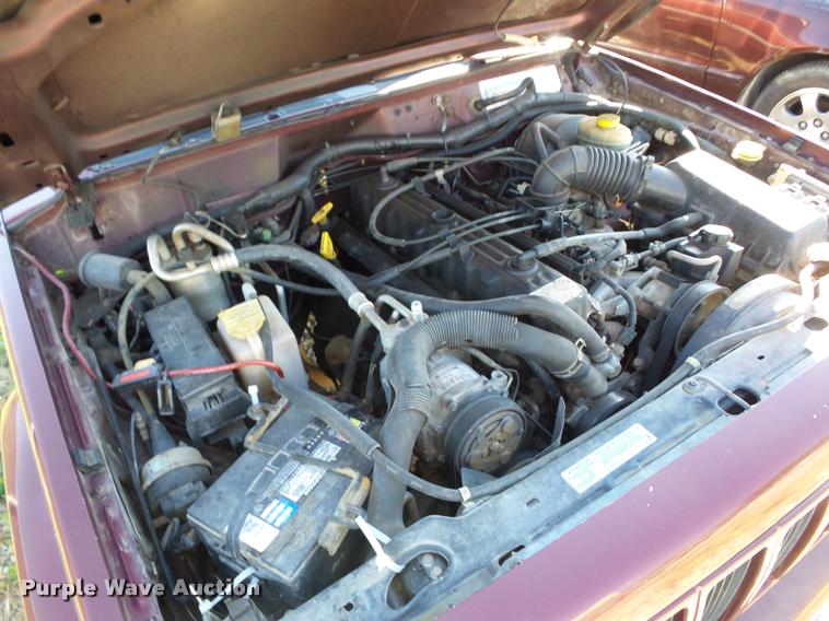 image for item BG9662 2001 Jeep Cherokee SUV