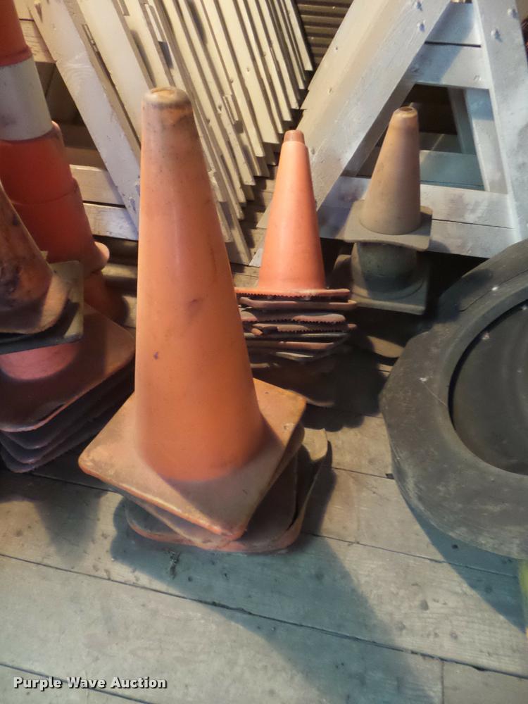 image for item BK9343 Road safety equipment