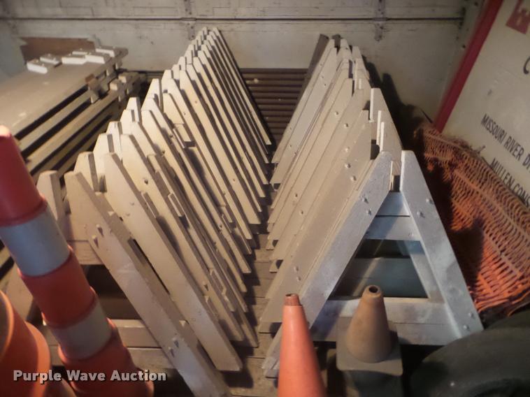 image for item BK9343 Road safety equipment