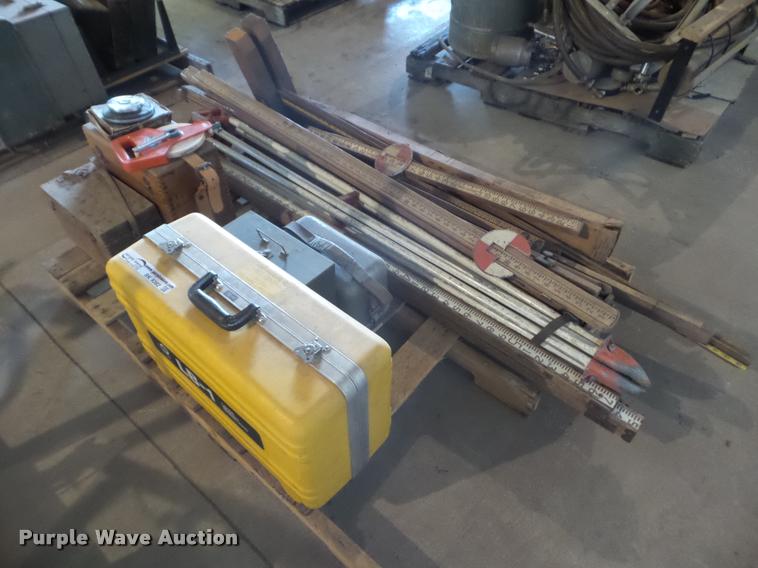 image for item BK9382 Surveying equipment