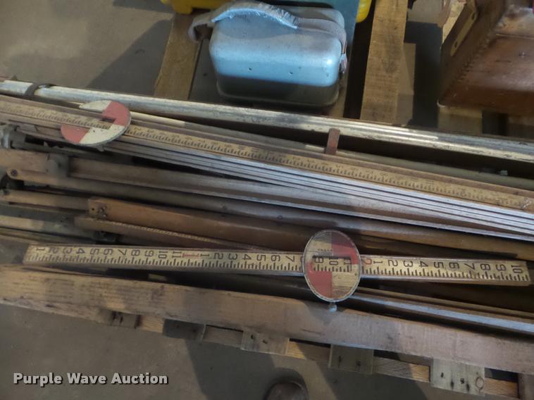 image for item BK9382 Surveying equipment