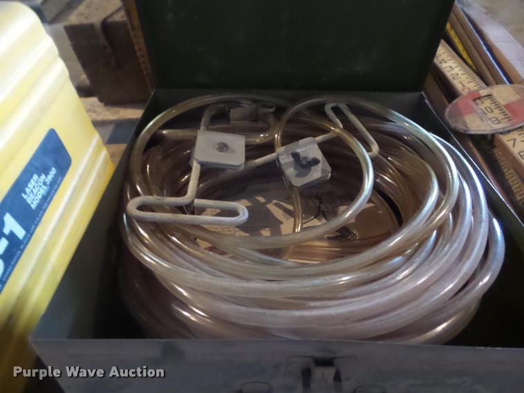 image for item BK9382 Surveying equipment