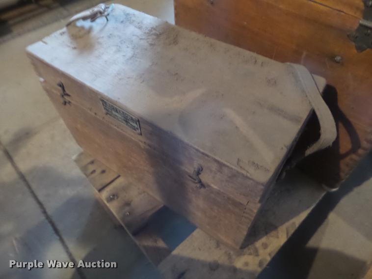 image for item BK9382 Surveying equipment