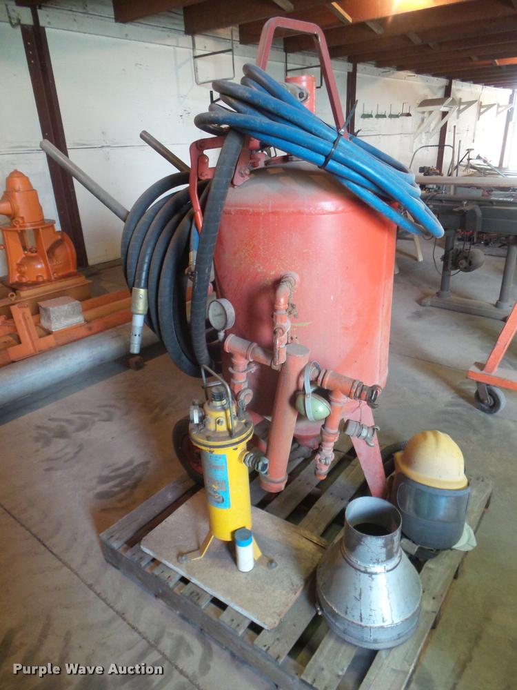 image for item BK9395 Sanstrom sand blaster