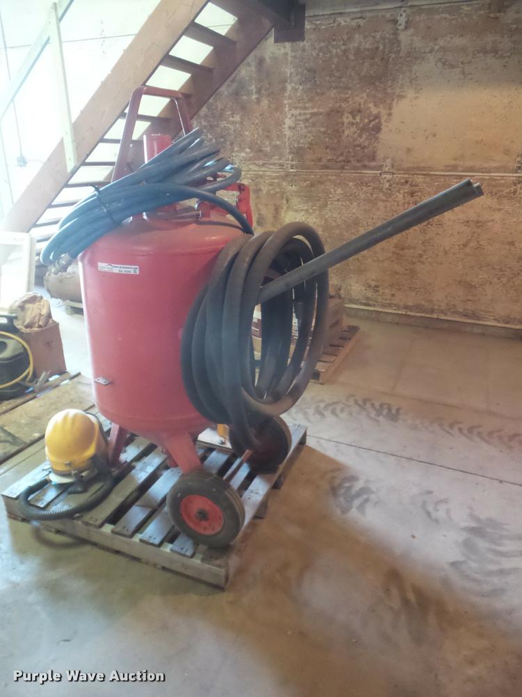 image for item BK9395 Sanstrom sand blaster