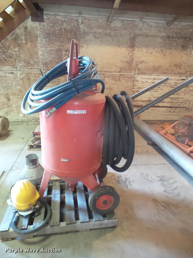 image for item BK9395 Sanstrom sand blaster