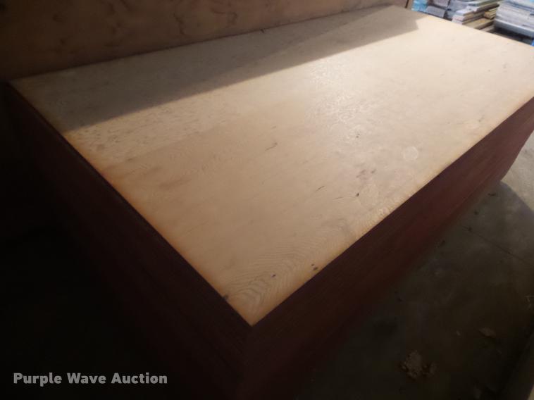 image for item BK9399 (40) sheets of A/A 4'x 8'x 3/4" plyform