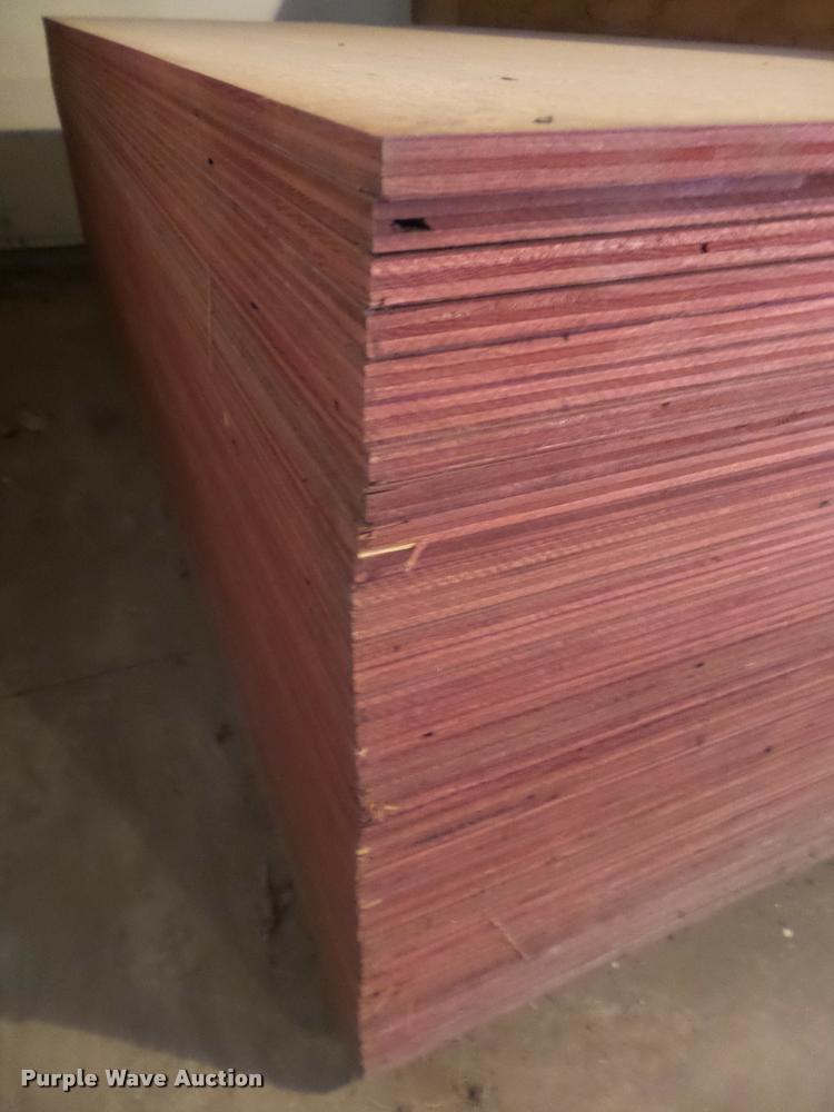 image for item BK9399 (40) sheets of A/A 4'x 8'x 3/4" plyform