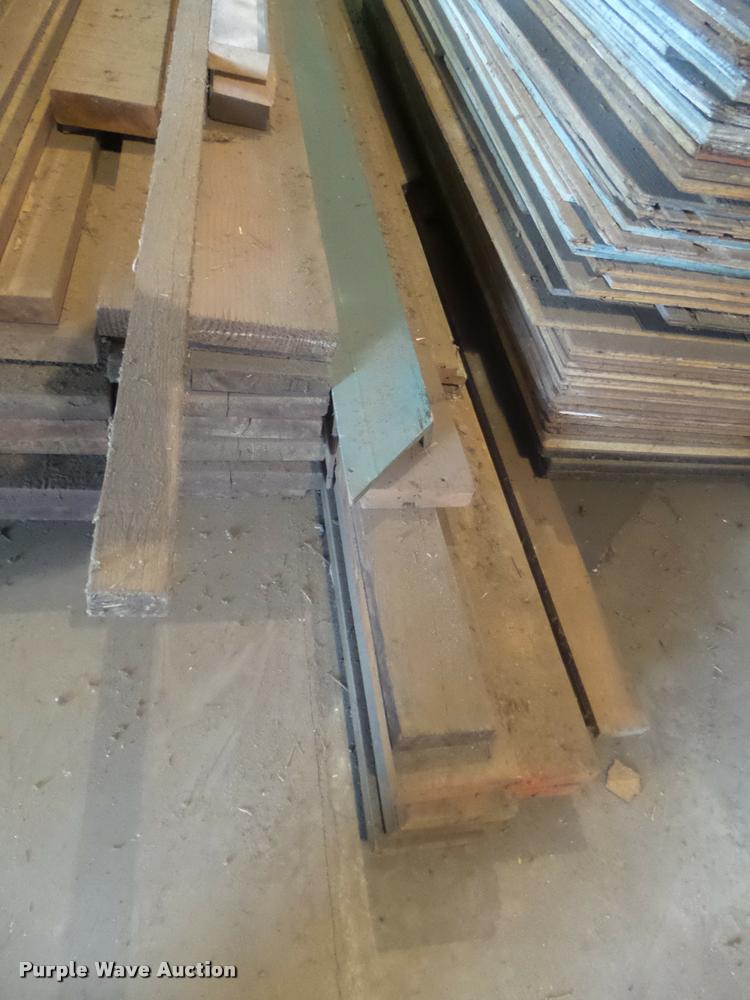 image for item BK9401 Lumber