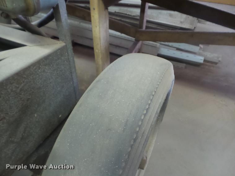 image for item BK9402 DeWalt radial arm saw