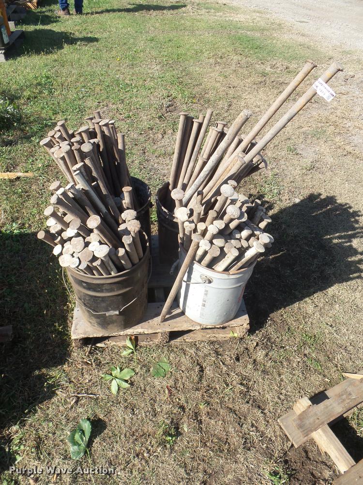 image for item BK9419 Form stakes