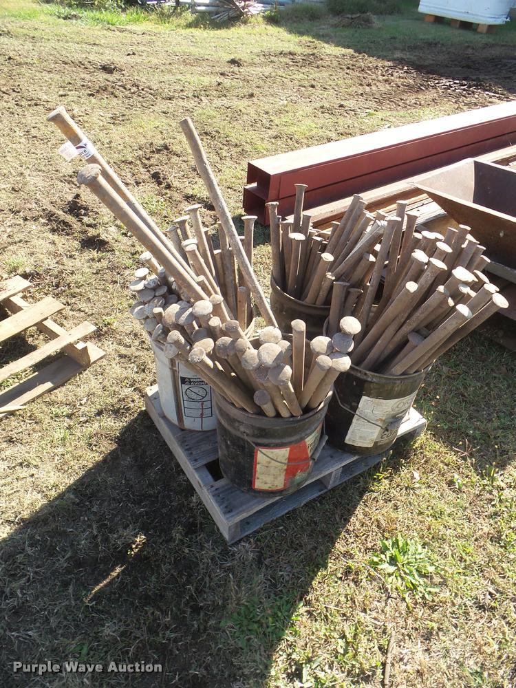 image for item BK9419 Form stakes