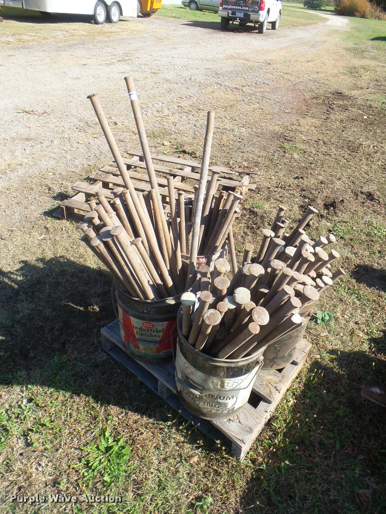 image for item BK9419 Form stakes