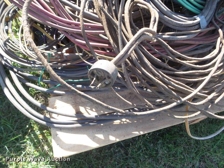 image for item BK9423 Copper and aluminum wires