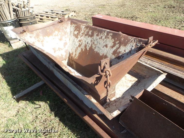 image for item BK9424 Concrete forms