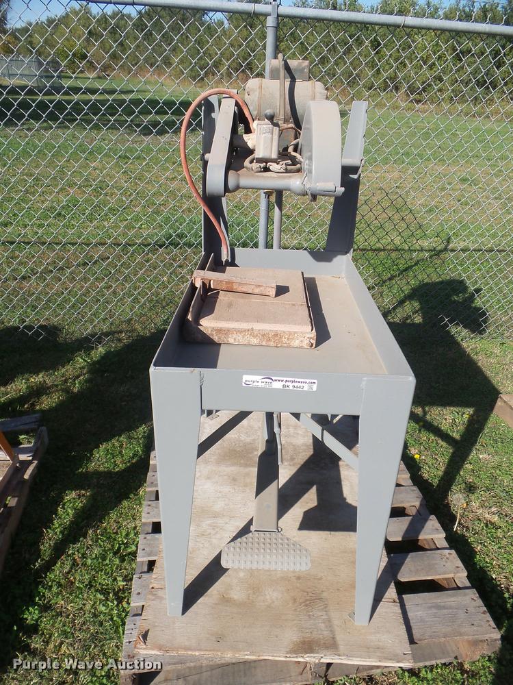 image for item BK9442 Clipper wet saw