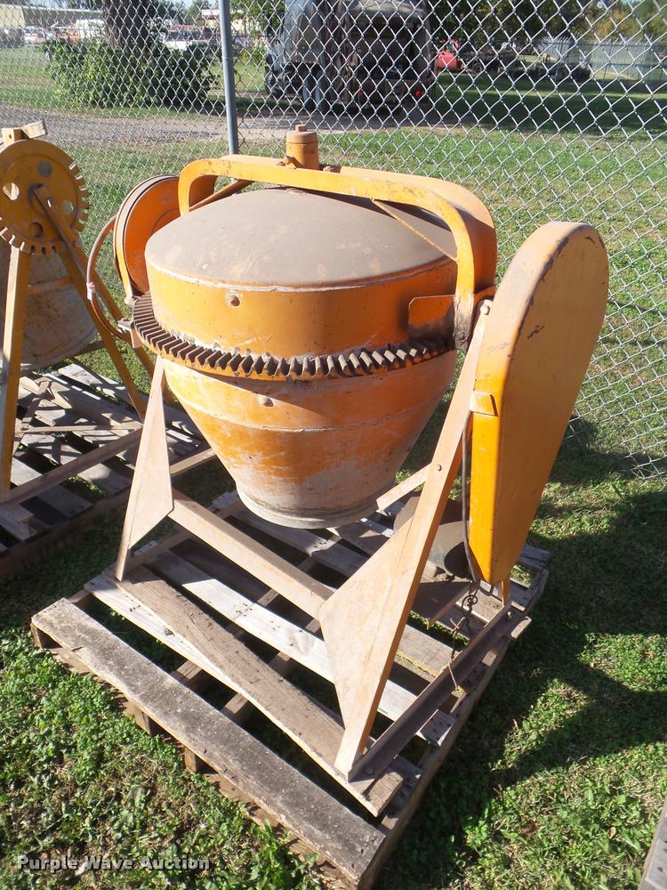 image for item BK9443 Concrete mixer