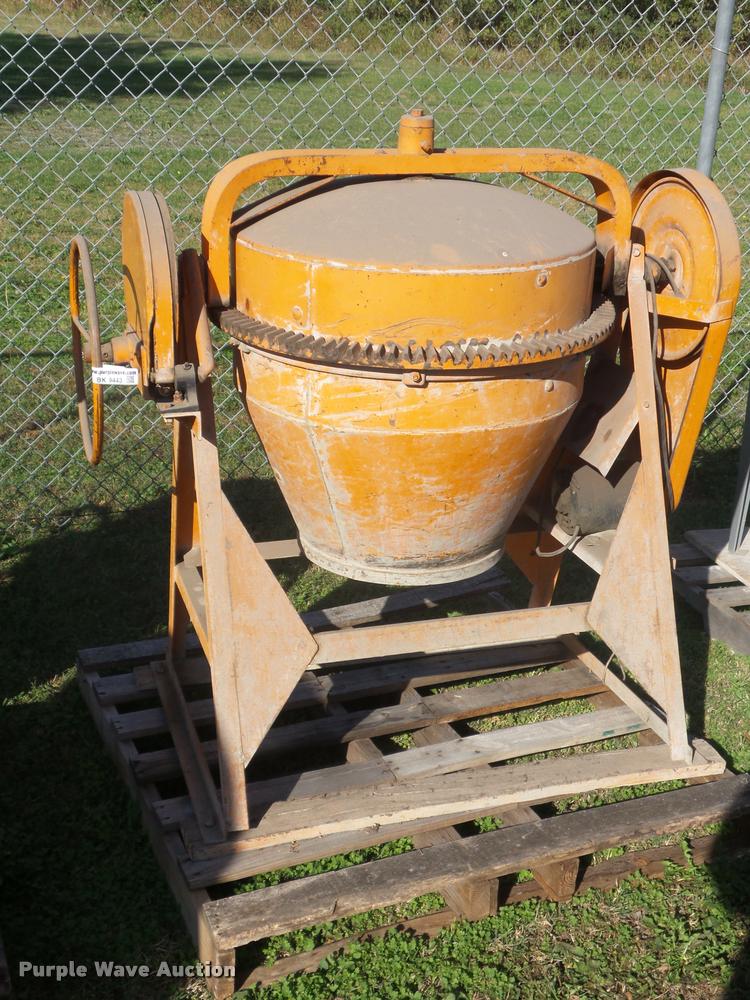 image for item BK9443 Concrete mixer