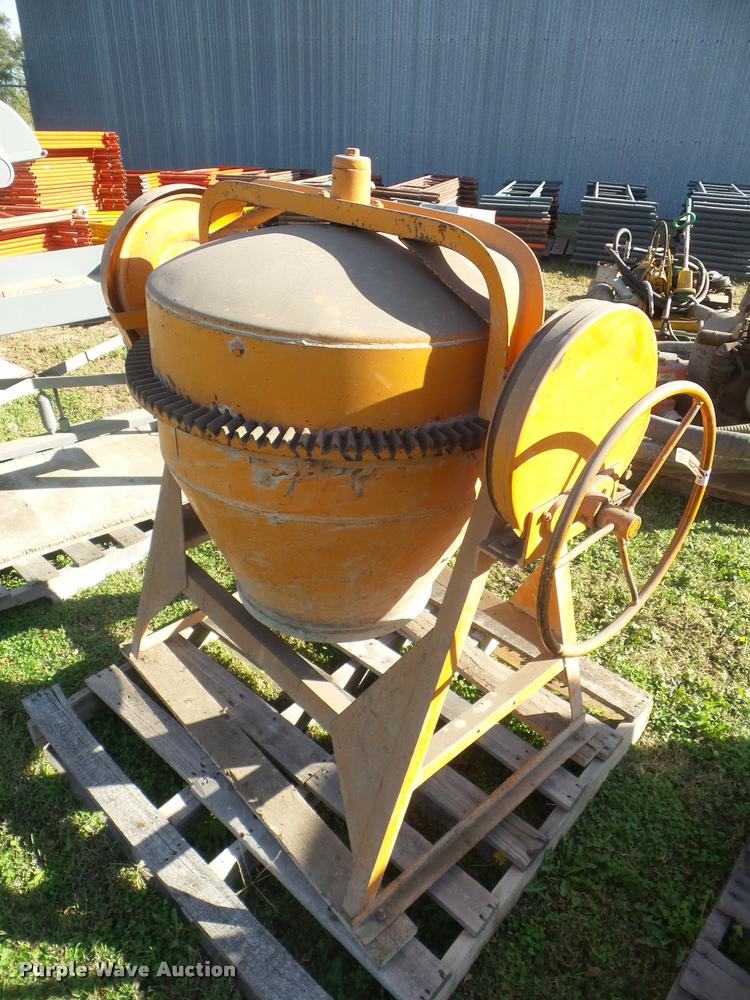 image for item BK9443 Concrete mixer