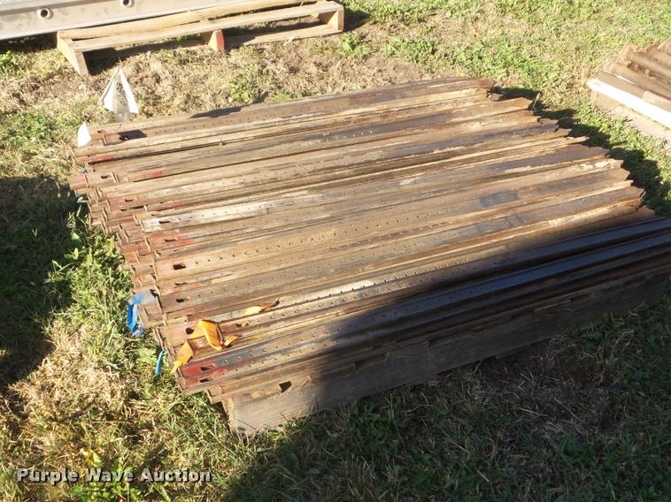 image for item BK9455 4' line stakes