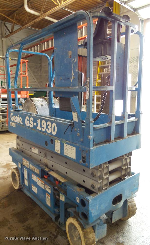 image for item BP9478 Genie GS-1930 scissor lift