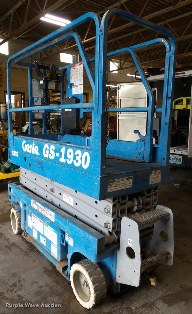 image for item BP9478 Genie GS-1930 scissor lift