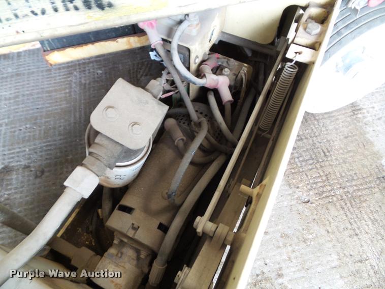 image for item BP9479 2001 JLG 1932E2 scissor lift