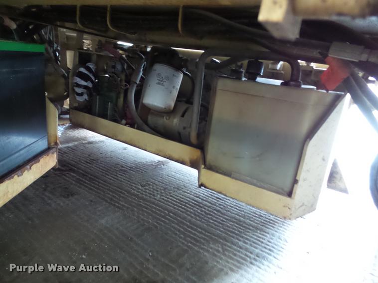 image for item BP9479 2001 JLG 1932E2 scissor lift