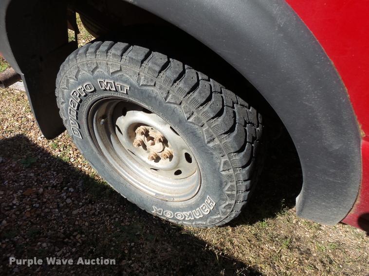 image for item BS9762 2000 Ford Ranger SuperCab pickup truck