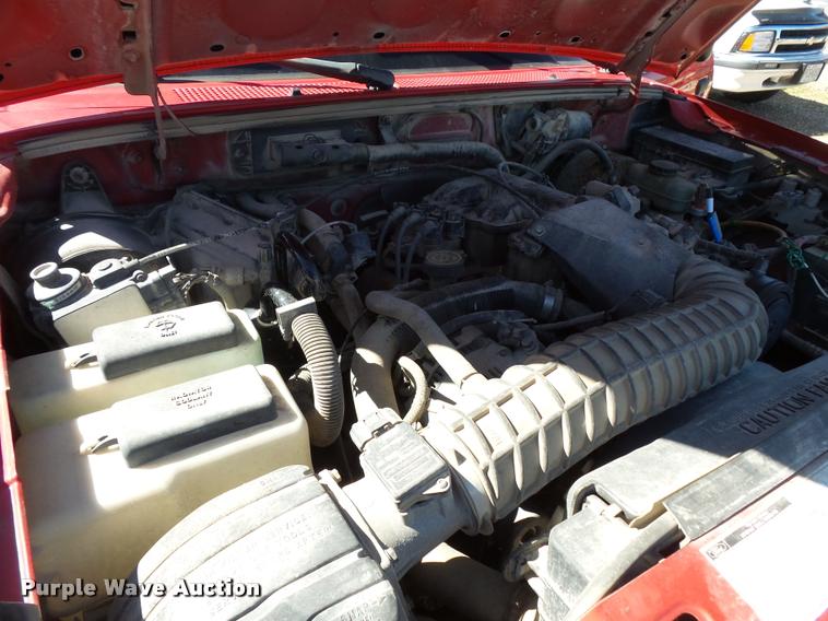 image for item BS9762 2000 Ford Ranger SuperCab pickup truck