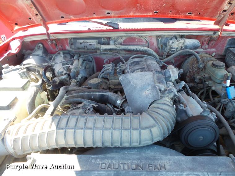 image for item BS9762 2000 Ford Ranger SuperCab pickup truck