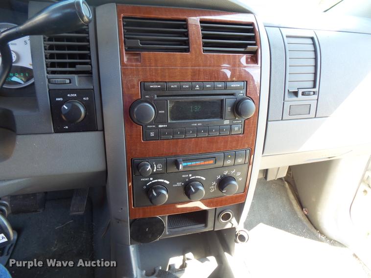 image for item BS9765 2005 Dodge Durango SUV