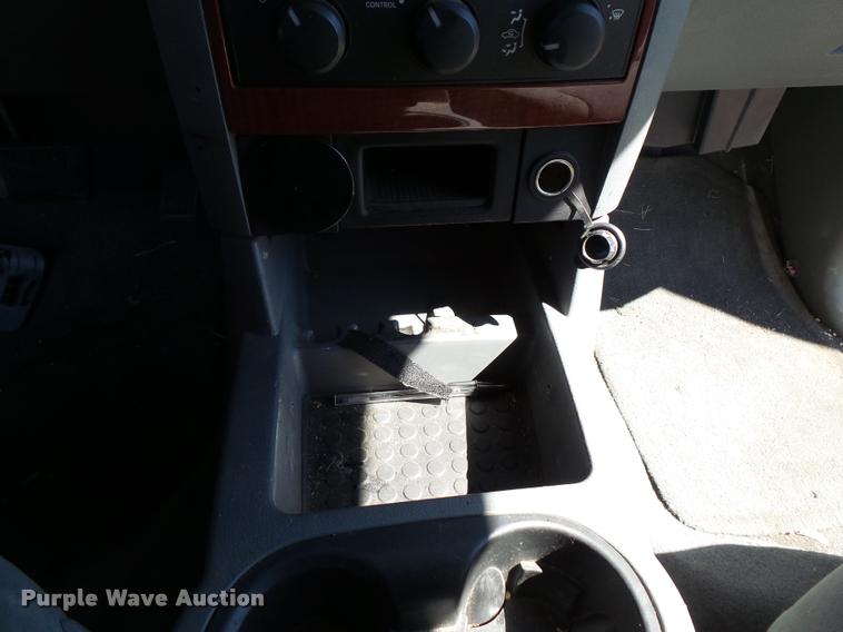 image for item BS9765 2005 Dodge Durango SUV