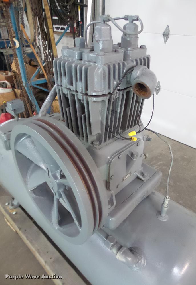 image for item BV9943 Binks air compressor