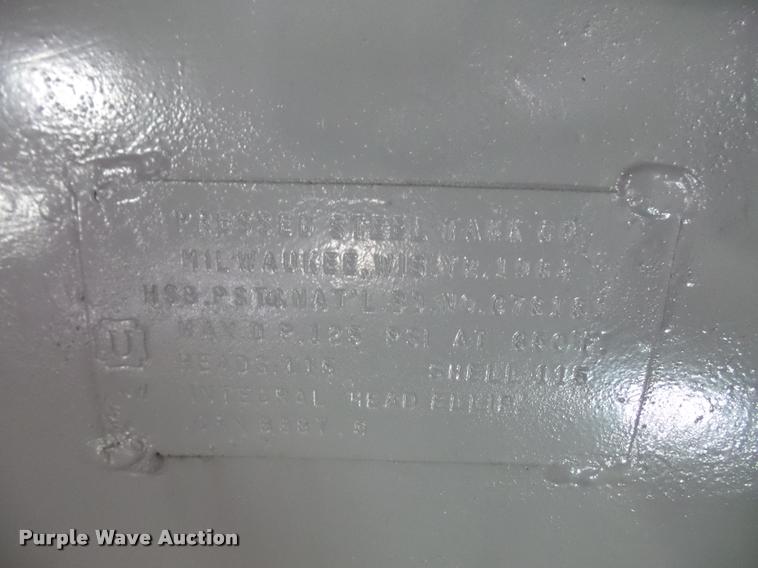 image for item BV9943 Binks air compressor